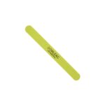 Lima de grano fino muy resistente y duradera, lima indispensable para eliminar rayones en las uñas, previo al pulido y remate final de la manicura o pedicura.